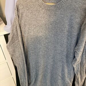 Men's Gray Crewneck Sweater